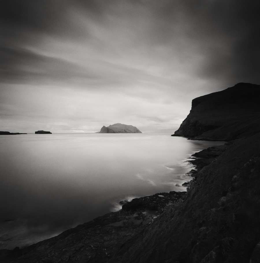 hakan strand monochrome