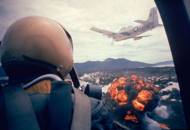 larry burrows photographe
