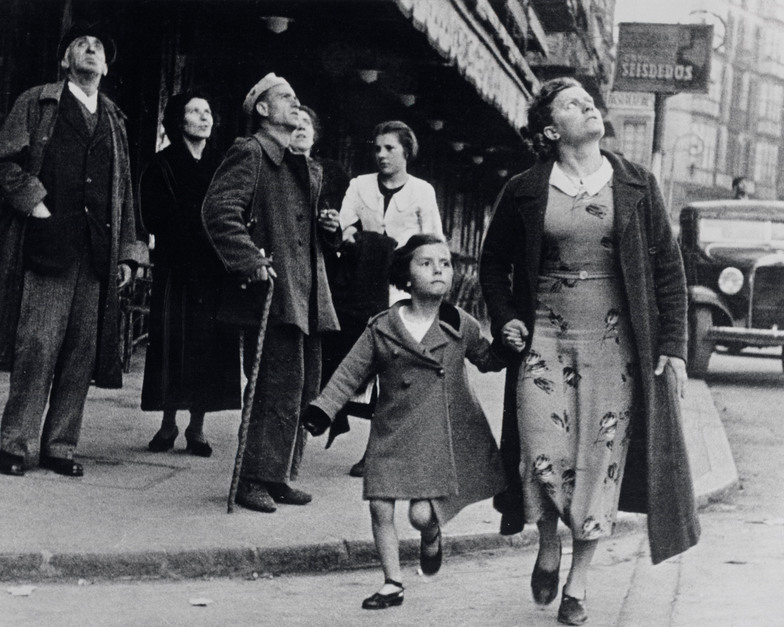 robert capa photos