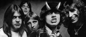 AC/DC Highway to hell : L’HISTOIRE DE L’ALBUM RÉVOLUTIONNAIRE D’AC/DC EN 1979