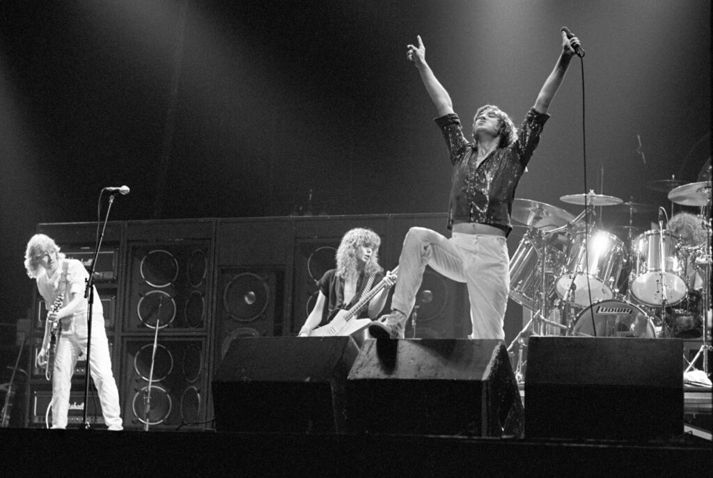 Def Leppard: leur voyage passionnant, émouvant/ Def Leppard