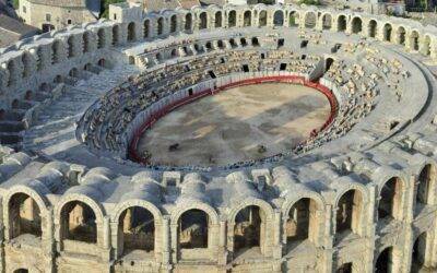 Découvrez l’histoire fascinante des arènes d’Arles.